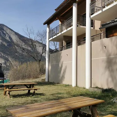 Lejlighed Duplex T3 A Avec Terrasse, Piscine, Sauna Et Parking - Capacite 6 Personnes - Fr-1-165b-53 Jausiers